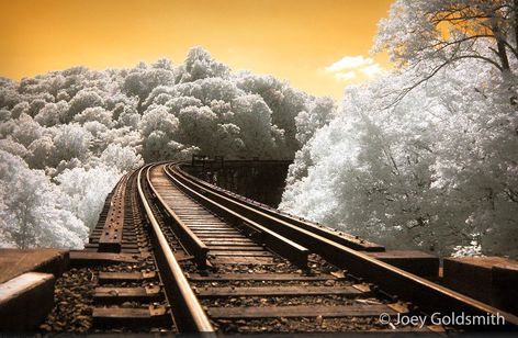 Wallpaper with Trains Train Tracks Photography, Best Winter Vacations, Train Wallpaper, Railroad Photography, Train Photography, Old Trains, Old Train, Train Pictures, Foto Art