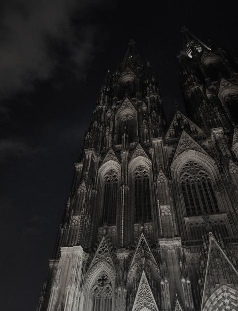 Goth Architecture Aesthetic, Gothic Architecture Aesthetic, Goth Architecture, Gothic Culture, Gothic Buildings, Gothic Cathedral, Gothic Aesthetic, Goth Aesthetic, Six Feet Under