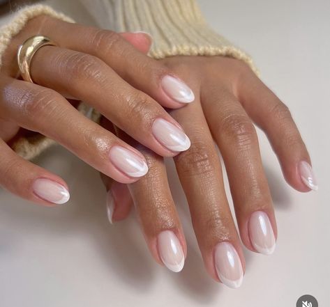 Unique French Tip Nails, French Manicure Nail Designs, Chrome Manicure, Bride Attire, Manicure Nail Designs, Short Gel Nails, French Manicure Nails, Manicure Inspiration, Edgy Nails