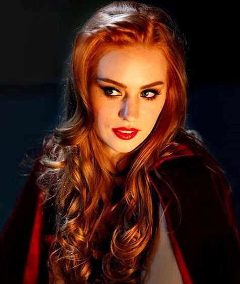 Jessica Hamby,Debrorah Ann Woll, Red heads, Vampires, True Blood. True Blood Jessica, Jessica Hamby, Deborah Ann Woll, Female Vampire, Eric Northman, Long Red Hair, Redhead Beauty, True Blood, Long Red