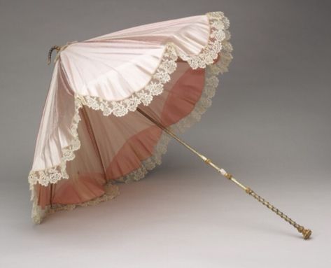 Parasol Aesthetic, Lace Parasol, Pink Victorian, Antique Aesthetic, Victorian Women, Masquerade Ball, Dream Decor, Pink Silk, Historical Fashion