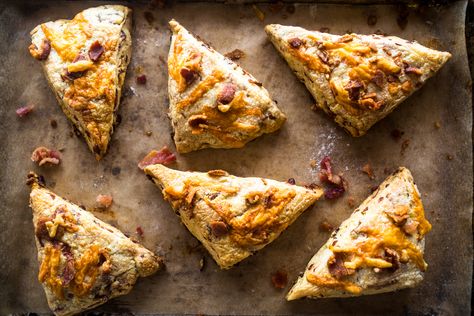 Scones 101 and a Recipe for Bacon Cheddar Scones Bacon Cheddar Scones, Bacon Scones, Cheddar Scones, How To Make Scones, Cranberry Orange Scones, Frozen Bread Dough, Fried Breakfast, Savory Scones, Flavored Bacon