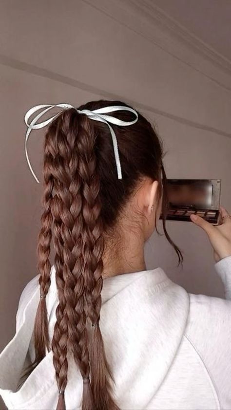 Aesthetic Sport Hairstyles, Easy Server Hairstyles, Coquette Braids, Cute Easy Summer Hairstyles, Server Hairstyles, Server Hair, Braid Heart, Waitress Hairstyles, Hairstyles For Back To School