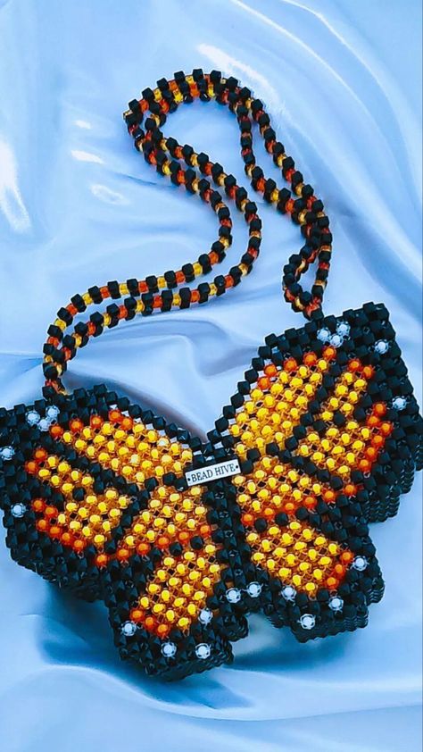 Kandi Purse, Fancy Clutch Purse, Hand Beaded Bag, Beaded Flowers Patterns, Bead Bag, Beads Craft Jewelry, Diy Bag Designs, Diy Bags Patterns, Crystal Bags