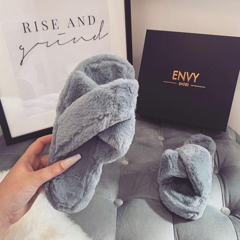 Chilled Vibes, Cute Loungewear, Chilling At Home, Fur Sliders, Faux Fur Slippers, Fur Slippers, Say Hello, Sliders, Faux Fur