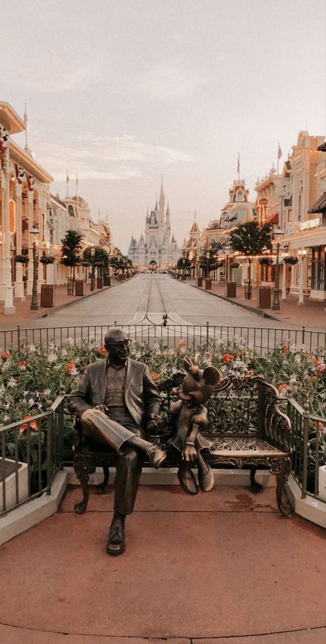 Walt Disney World Aesthetic Wallpaper, Wdw Wallpaper Aesthetic, Disney World Backgrounds, Disney Parks Photography, Vintage Disney World Aesthetic, Disney Park Wallpaper, Aesthetic Disney World Pictures, Disney World Background, Disney Vibes Aesthetic