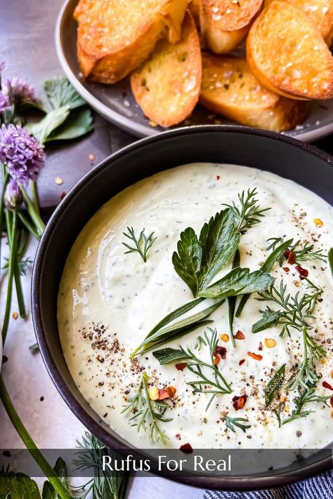 bowl of ricotta dip with fresh herbs, side of crostini and fresh veggies Ricotta Dip Recipes, Whipped Ricotta Dip, Ricotta Dip, Whipped Ricotta, Wedding Appetizers, Healthy Appetizer Recipes, Quick And Easy Appetizers, Dip Recipes Easy, Italian Appetizers