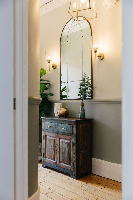 A modern refresh of a Victorian property - Transitional - Hallway & Landing - London - by My Bespoke Room | Houzz UK Transitional Hallway, Hallway Landing, Victorian Country House, Victorian Hallway, Online Design Services, Narrow Hallway Decorating, Online Interior Design Services, Country House Interior, Hallway Designs