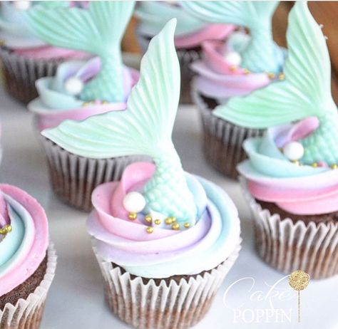 Mermaid Disney Cupcakes, Ideas Cupcakes, Mermaid Cupcakes, Happy Late Birthday, Mermaid Parties, Little Mermaid Birthday, Mermaid Theme Birthday, Late Birthday, Mermaid Cakes