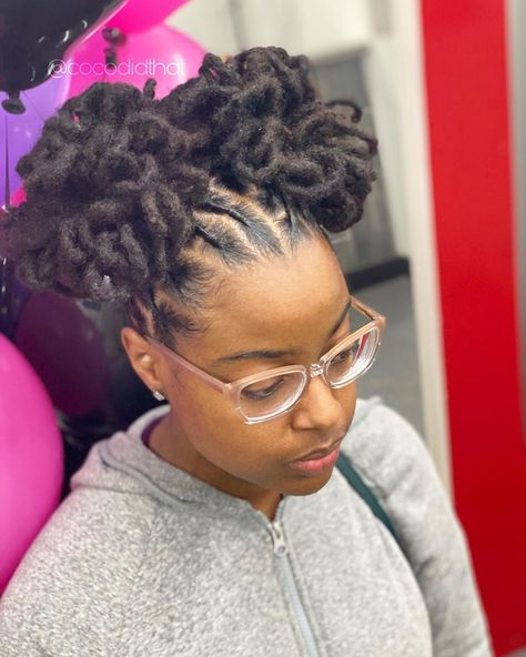 Petal Buns Locs, Lock Styles, Loc Inspiration, Beautiful Locs, Beautiful Dreadlocks, Short Locs Hairstyles, Dreadlock Styles, Bun Styles, Dreads Styles