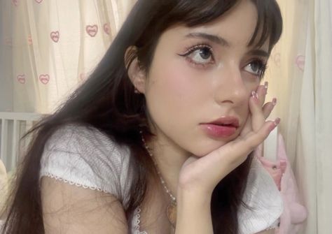 Shoujo girl makeup igari makeup #igarimakeup #coquette Shoujo Girl Makeup, Shoujo Makeup, Igari Makeup, Soft Girl Makeup, Shoujo Girl, Girls Makeup, Soft Girl, Makeup Looks, Outfit Inspo