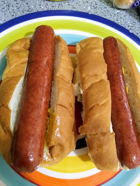 Jumbo Restaurant Style and Skinless Dogs. Jumbo Hot Dogs, Sausage Hot Dogs, Dog Bun, Hot Dog Buns, Hot Dogs, Dinner Recipes, Restaurant, Ethnic Recipes, Dogs