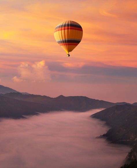 Hot air balloon travel over inspirational landscape Hot Air Balloons Photography, Balloon Photo, Balloons Photography, Air Balloons, Hot Air Balloon, Air Balloon, Hot Air, Warm Colors, Balloons