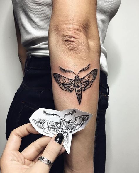 - ̗̀ ριитєяєѕт↠ mykal_thegirl ̖́- White Bird Tattoos, Bird Tattoo Meaning, Black Bird Tattoo, Elbow Tattoo, Moth Tattoo, Initial Tattoo, Bird Tattoo, Tattoo Feminina, Aesthetic Tattoo