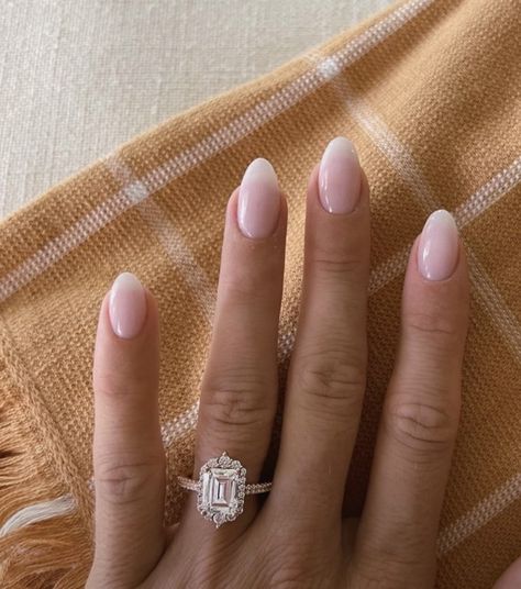 Dainty Nail Designs Almond, Short Almond Round Nails, Round Acrylic Nails Winter, Almond Nails Neutral Colors, Subtle French Tip, Nails Inspiration Neutral, French Tip Almond Nails, Chloe Nails, Engagement Nails