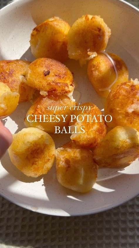 Garlic Infused Oil, Potato Ball, Stuffed Potato, Potato Balls, Stuffed Potato Balls, Cheesy Potato, Infused Oil, Vegetarian Fast Food, Tasty Recipes Videos