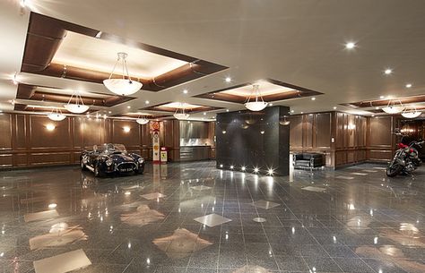 Luxurious Garage, Underground Garage, Garage Room, Cool Garages, Ultimate Garage, Rumah Minecraft, Luxury Garage, Fotografi Kota, Garage Interior