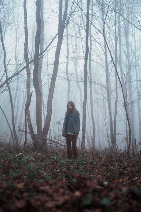 Lost In Forest Aesthetic, Spooky Forest Photoshoot, Gloomy Portrait Photography, Mysterious Forest Aesthetic, Foggy Portrait Photography, Foggy Forest Photoshoot, Mood And Atmosphere Photography, Lost In The Woods Aesthetic, Moody Senior Pictures