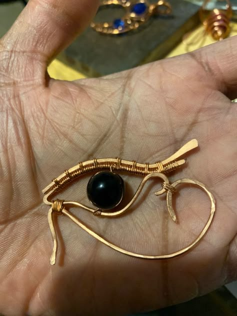 Scarab Wire Wrap, Eye Of Horus Wire Wrap, Egyptian Wire Jewelry, Egyptian Wire Wrapped Jewelry, Egyptian Jewelry Diy, Eye Wire Wrap, Wire Weaving Techniques, Copper Wire Crafts, Village Market