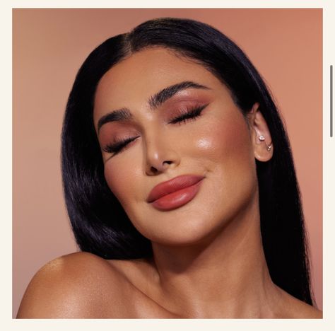 Mona Kattan, Huda Kattan, Hair Protection, Blush Stick, Lip Colour, Tan Skin, Gorgeous Makeup, Bubblegum Pink, Protective Hairstyles