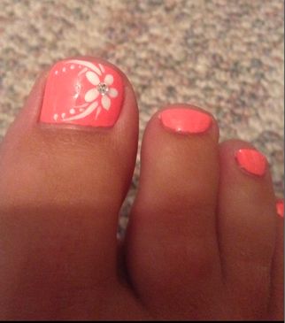 Coral Toe Nails, Toes Nails Ideas, Toes Nails Colors, Toe Nail Designs For Summer, Toes Nail Art, Foot Nail Art, Beach Toe Nails, Flower Toe Nails, Toenail Art Designs