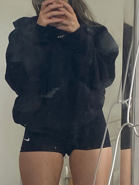 black hera hoodie and black nike pro shorts Nike Pro Shorts Outfit Casual, Shorts And Hoodie Outfit, Nike Pro Shorts Outfit, Shorts And Hoodie, Shorts Outfit Casual, Black Nike Pros, Nike Pro Shorts, Oversize Shirt, Hoodie Outfit