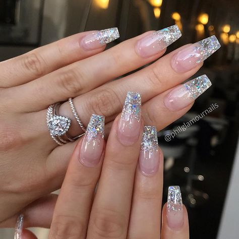 P H I L L I P on Instagram: “#glitternails #sparklenails #nailsofinstagram #naildesigns for @theonly.sabrina #pretty #nails💅 #nailsonfleek #philglamournails #philnails…” Nails And Rings, Clear Glitter Nails, Unghie Sfumate, Clear Acrylic Nails, Glitter Nails Acrylic, Ombre Acrylic Nails, Glamour Nails, Glitter Eyeliner, Shiny Nails