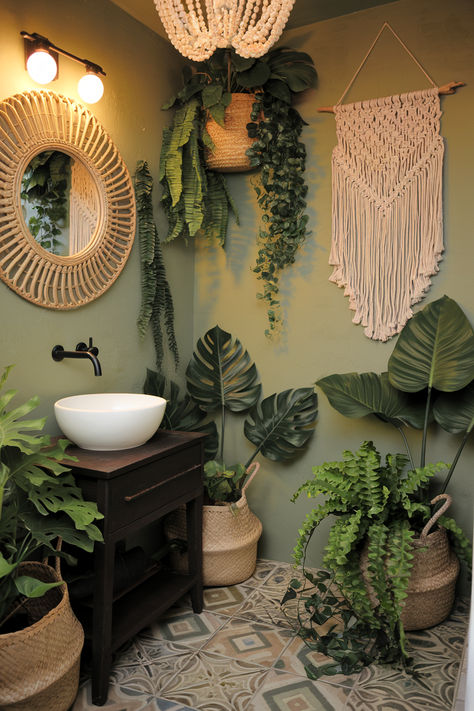 Gorgeous Small Bathroom Ideas Plant Inspired Bathroom, Plant Themed Bathroom, Small Full Bathroom Ideas, Plant Bathroom, Bathroom Plants Decor, Small Bathroom Interior, Wooden Shades, Bathtub Design, Bathroom Plants