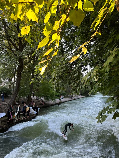 eisbachwelle munich, golden hour, isar munich, münchen, surfing, river surfing, city surfing, kanal surfing, sommer days, spätsommer Munich Summer, Uni Lifestyle, River Surfing, Garden Park, Summer 24, 2025 Vision, A Whole New World, Historical Architecture, Sweet Life