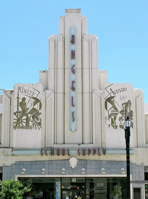 Deco Action, Marquee Theater, Interior Art Deco, Art Deco Exterior, Art Deco Theater, Art Deco Homes, Architecture Art Nouveau, Architecture Vintage, Art Deco Inspiration