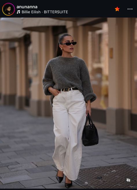 White Trousers Outfit Winter, White Trousers Outfit Classy, White Trousers Outfit, Ripped Jeans Look, Winter Date Night Outfits, Trousers Outfit, Trouser Outfit, Chic Fall Outfits, Business Chic