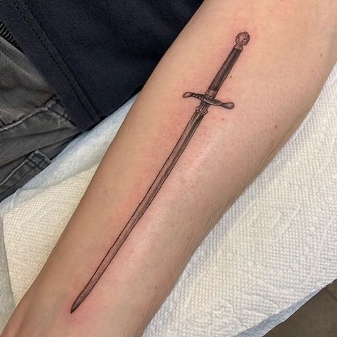 Arya Stark Tattoo, Red Lotus Tattoo, Gothic Tattoos, Game Of Thrones Tattoo, Elements Tattoo, Gaming Tattoo, Gothic Tattoo, R Tattoo, Tattoo Needles