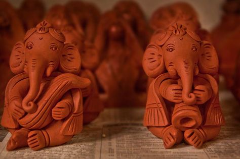 Clay Ganesha, Playing Musical Instruments, Clay Craft, Ganpati Bappa, Porcelain Art, Clay Dolls, Art Dress, Lord Ganesha, Porcelain Ceramics