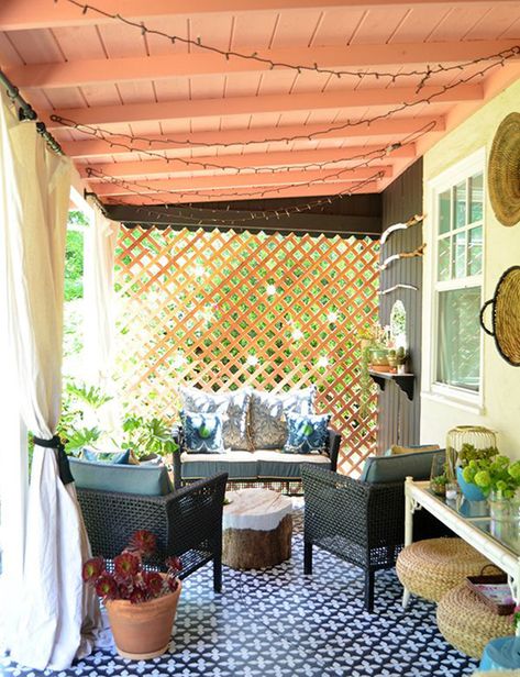 Boho Front Porch, Sg Style, Cement Patio, Back Porches, Boho Patio, Porch Makeover, Small Front Porches, Bonfire Night, House With Porch