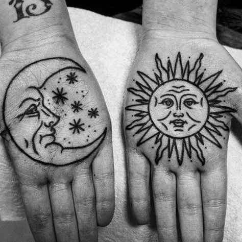 Hand Palm Tattoos, Sun Moon Tattoo, Wrist Tatoo, Palm Tattoo, Yin En Yang, Moon Sun Tattoo, Moon Tattoos, Palm Tattoos, Handpoke Tattoo