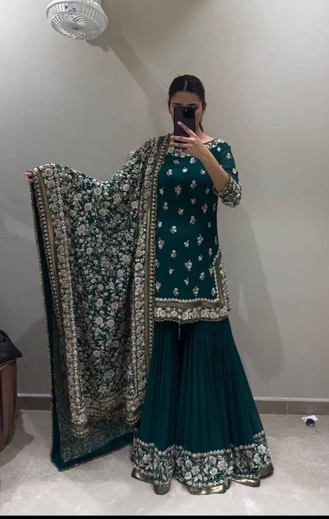 Green Sharara Suit, Garara Dress, Green Sharara, Cotton Thread Embroidery, Mehendi Outfit, Sharara Suit, Sequence Work, Stylish Party Dresses, Sharara Set