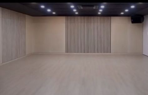 Bighit Practice Room, Room Background For Zepeto, Zepeto Background Dance Studio, Dance Room Background, Jyp Dance Practice Room, Dance Practice Room, Background For Zepeto, Background Dance, Zepeto Room