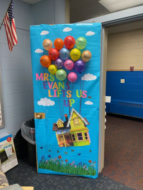 Up Door Decoration, Up Door Decorations Classroom, Kindergarten Classroom Decorations Ideas Door Decorating, Up Movie Classroom Theme, Elementary Office Decorating Ideas, Up Classroom Door, Up Classroom Theme, Disney Classroom Door, Door Decorating Contest Ideas