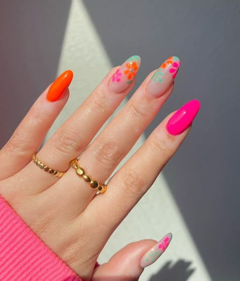 39 Cute Summer Nail Ideas You Have To Try This Year Cute Summer Nail Ideas, Lemon Nails, Summer Nails 2023, Pink Summer Nails, Fun Summer Nails, Summer Nail Ideas, August Nails, Nails Art Designs, Nails Yellow