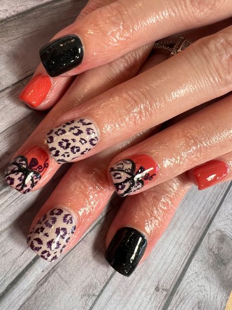 Cheetah Print Pumpkin Nails, Cheetah Pumpkin Nails, Pumpkin Acrylic Nails, Leopard Pumpkin Nails, Fall Nails Cheetah, Cheetah Print Nails Fall, Fall Leopard Pumpkin Nails, Red Black And Cheetah Nails, Fall Cheetah Nails