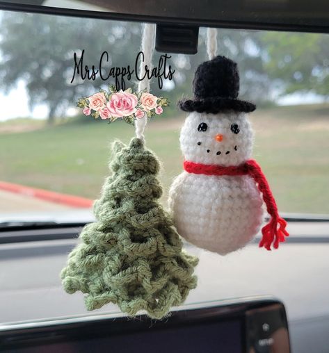 ❗️❗️Please check processing/delivery dates! I am not responsible if your order ships on time with me but doesn't make it before Christmas! Thank you!❗️❗️ All of my crochet plushies are made by hand by me with great love and care. I do strive to make them as perfect as possible but they are handmade and each unique! This adorable Christmas tree and Snowman are perfect for the Christmas and winter season and a cute way to decorate your car, purse, door handle, or anywhere you want! Crochet Pattern Christmas Tree, Crochet Pattern Christmas, Crochet Christmas Tree, Hanging Crochet, Snowman Pattern, Crochet Car, Crochet Snowman, Car Hangers, Crochet Christmas Trees