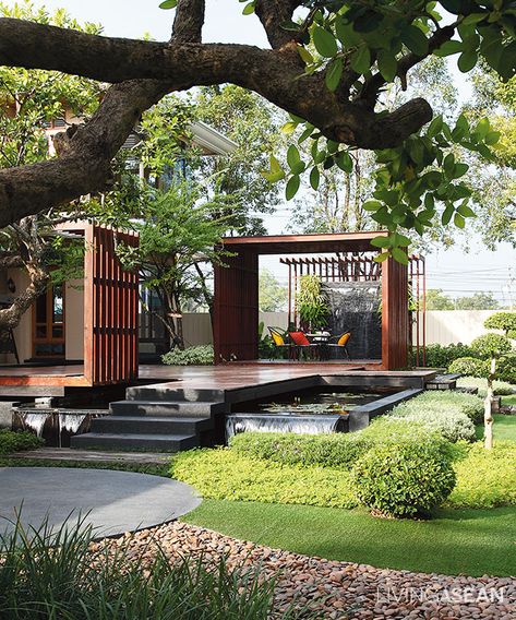 10 Patio Designs for Tropical Climates. /// Living Asean /// Artificial Grass Garden, Feng Shui Garden, Vertikal Garden, Japanese Garden Design, Grasses Garden, Fence Decor, Courtyard Garden, Water Feature, Garden Stones