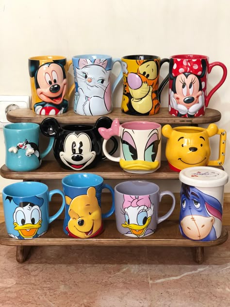 Disney Cups Mugs, Disney Mugs Collection, ليلو وستيتش, Disney Mug, Disney Coffee Mugs, Disney Cups, Mug Display, Disney Mugs, Cute Water Bottles