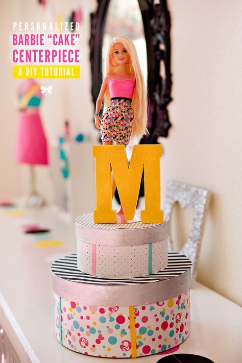 Barbie Centerpieces, Barbie Dress Cake, Barbie Party Supplies, Barbie Pool, Barbie Bday, Diy Tea Party, Modern Barbie, Barbie Party Decorations, Barbie Birthday Cake