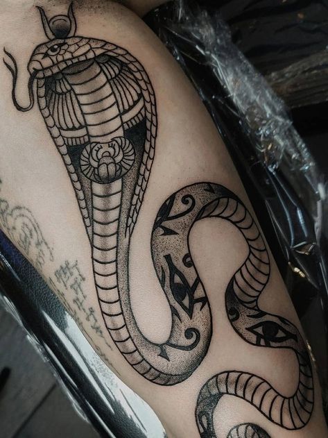 Egyptian Cobra Tattoo, Egyptian Snake Tattoo, King Cobra Tattoo, Egyptian Tattoos, Snake Tattoo Meaning, Traditional Snake Tattoo, Japanese Snake Tattoo, Small Wave Tattoo, Ouroboros Tattoo