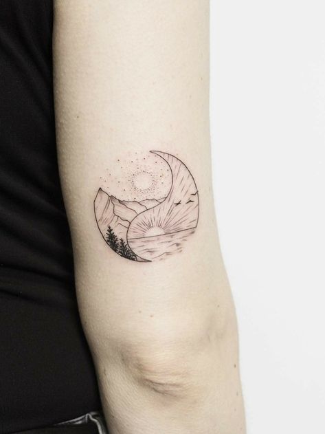 Moon And Sea Tattoo, Moutain Tattoos, Mountain Tattoos, Tattoo Sonne, Yin Yang Tattoo, Ying Yang Tattoo, Moon Mountain, Yang Tattoo, Sea Tattoo