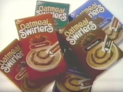 Oatmeal Swirlers were plain oatmeal packets that came with fruit-flavored jelly you could swirl on top. They were introduced in 1989 but have since been discontinued. Carnation Breakfast Bars, Discontinued Snacks, 80s Snacks, Jello Pudding Pops, Plain Oatmeal, Nostalgic Food, Discontinued Food, 90s Food, Freeze Pancakes