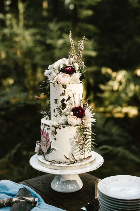 Forest Wedding Cake, Wedding Cake Forest, Simple White Wedding Dress, Wedding Cake Images, Vows Wedding, Bold Boho, Cake With Flowers, Enchanted Forest Wedding, Nature Inspired Wedding