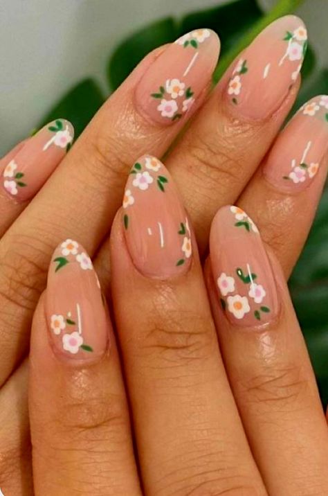 #pinterest #images #partage #filtre #trendy #trending #pourtoi #abonnetoi #photography #photooftheday #photoshoot #manucure #montage #ongles #onglesgel #onglestendance #onglerie #onglesété #fleur #gelnails #gelpolish #naildesign #nailsoftheday #flowers Nail Design Gold, Pink Glitter Nails, Spring Nail Trends, Daisy Nails, Purple Nail, French Acrylic Nails, Cute Summer Nails, Spring Nail Art, Nail Art Summer