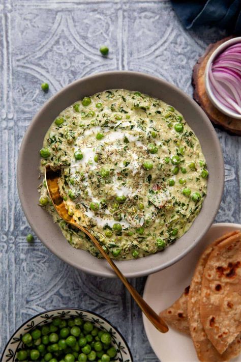 Methi Matar malai served in a grey bowl. Indian Goat, Malai Recipe, Goat Curry, Methi Recipes, Mutton Curry, Garlic Uses, Fenugreek Leaves, Recipe Indian, Cooking Chocolate